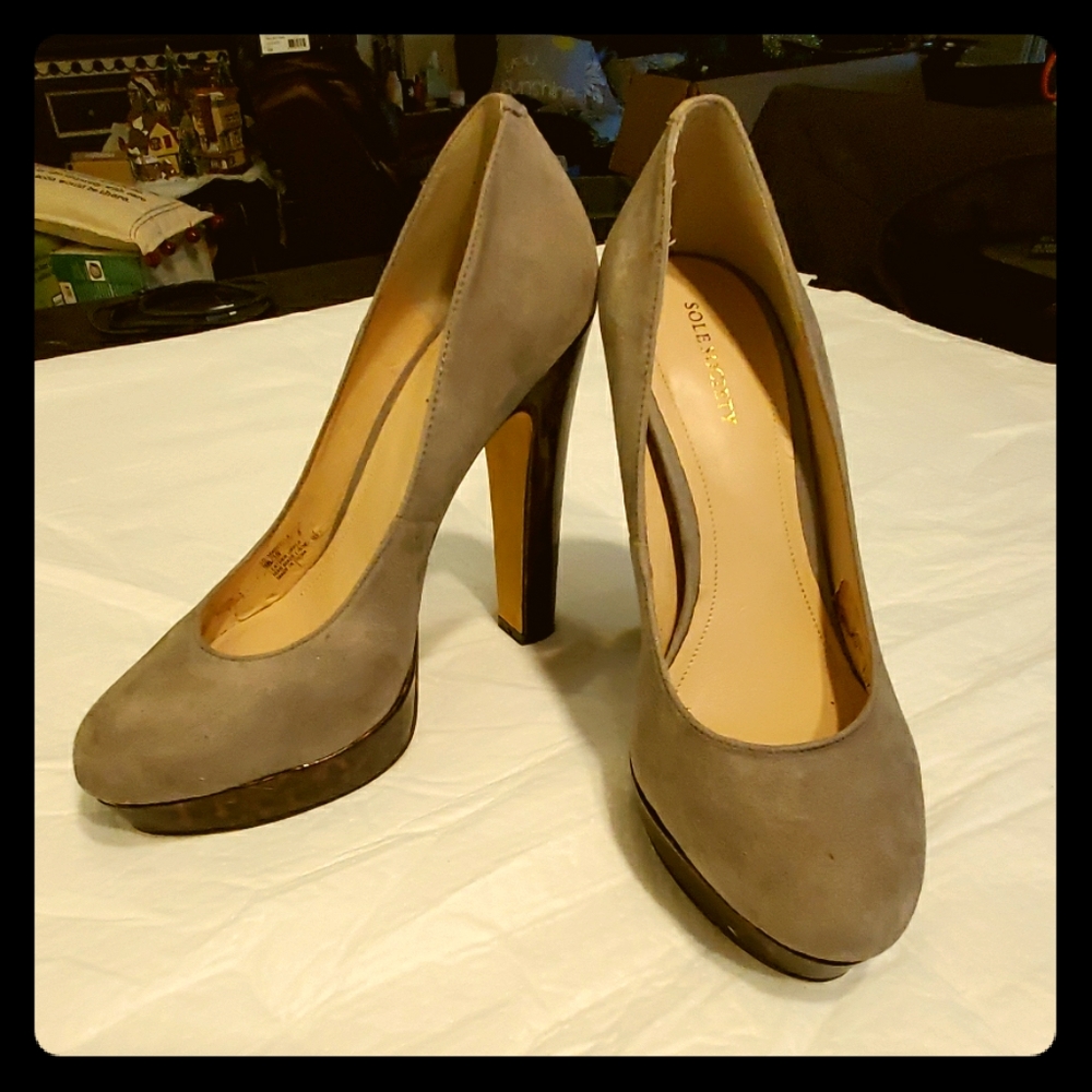 Sole Society 'Marcella' Grey Suede Platform - Sz 9